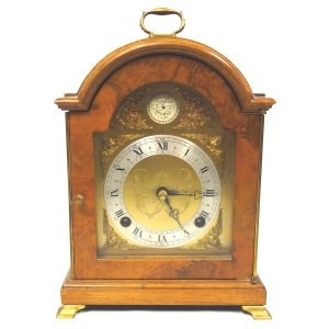 A good George III style walnut 2 train striking 8 day Elliott Mantle Clock C.20thC