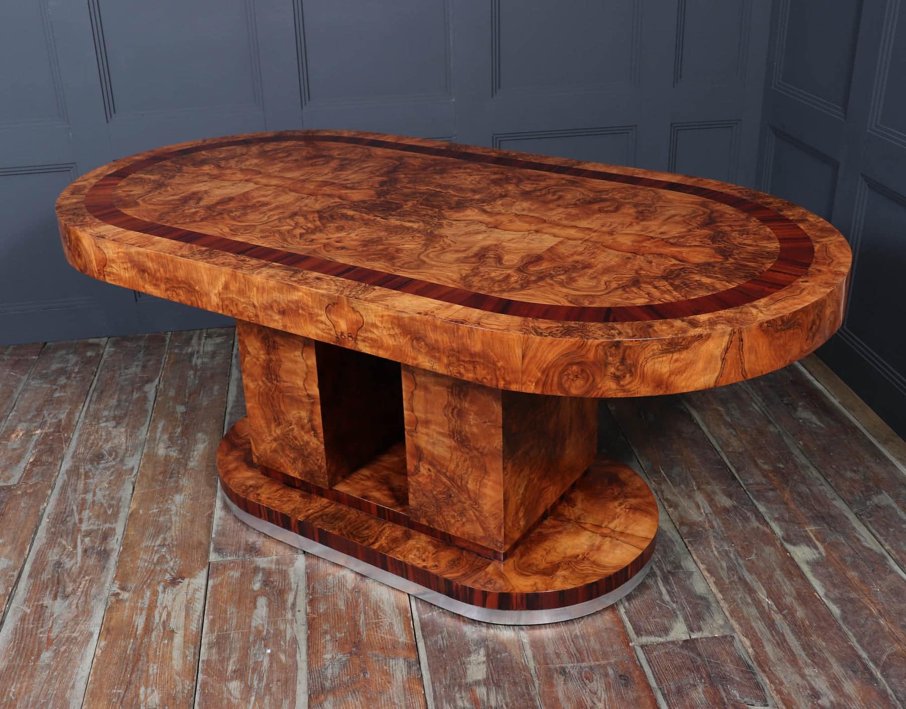 Stunning Italian Walnut Art Deco Dining Table C1930