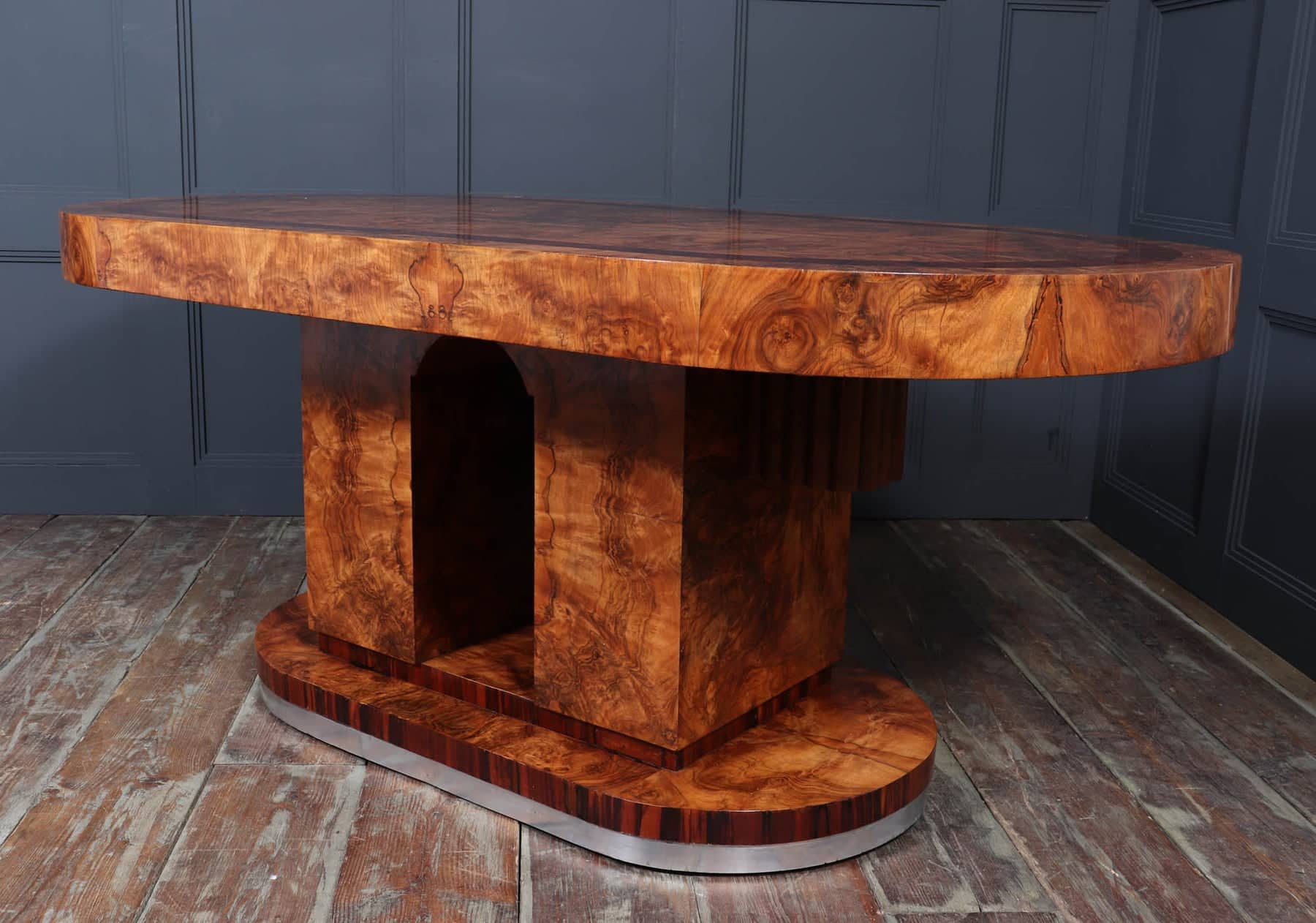 Stunning Italian Walnut Art Deco Dining Table C1930