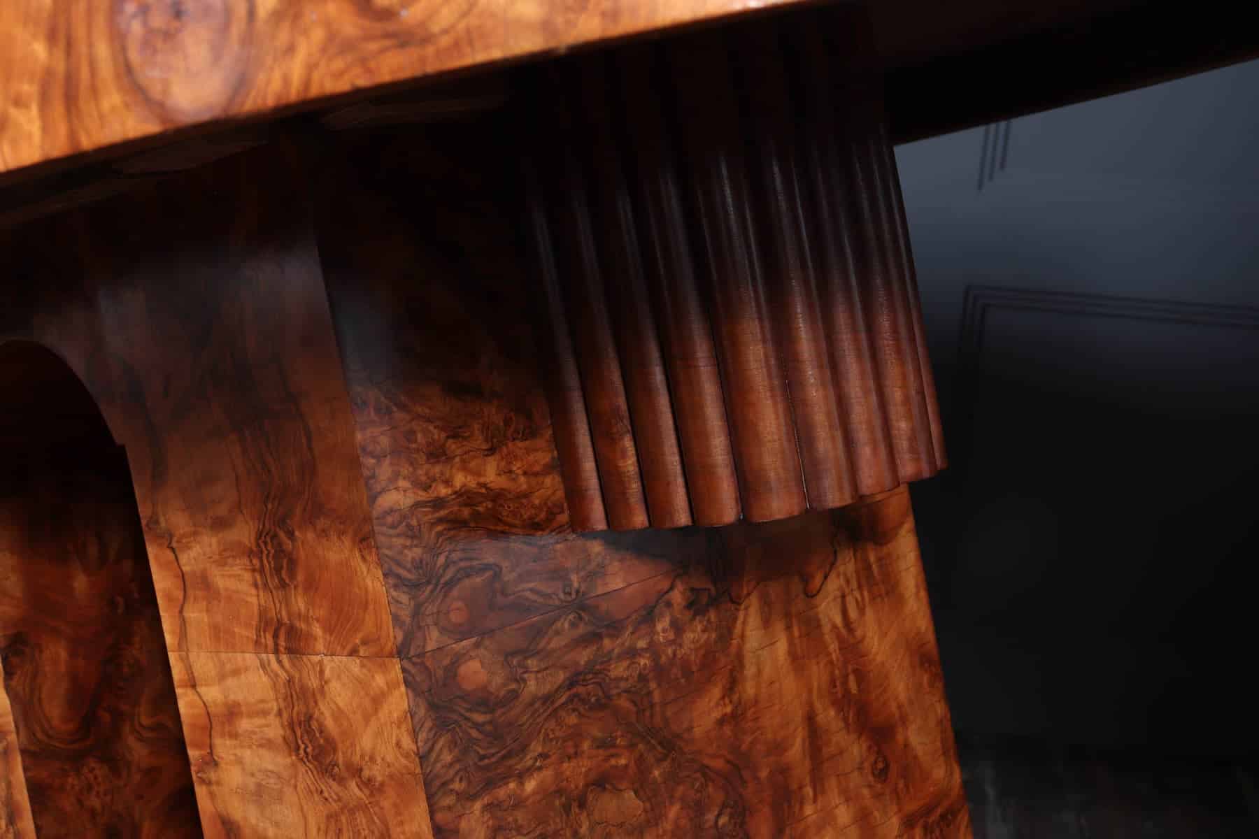 Stunning Italian Walnut Art Deco Dining Table C1930