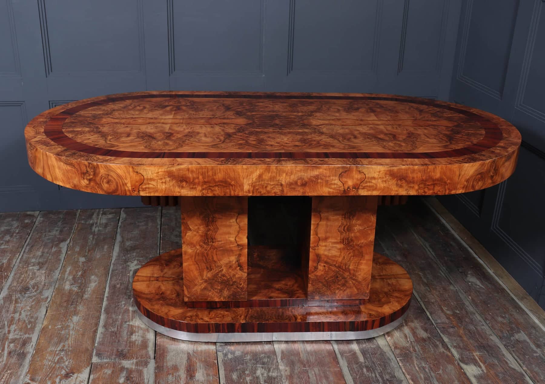 Stunning Italian Walnut Art Deco Dining Table C1930