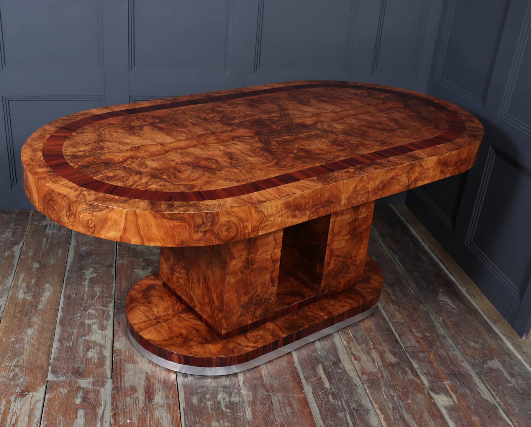 Stunning Italian Walnut Art Deco Dining Table C1930