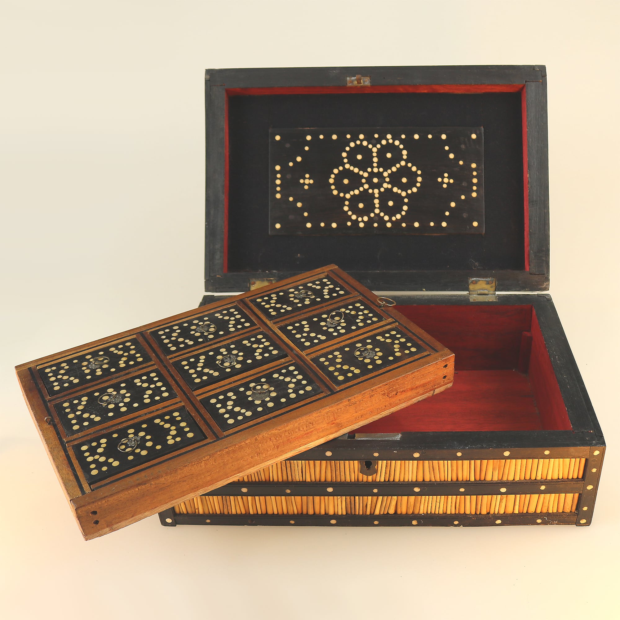An antique Sinhalese porcupine quill & ebony fitted Workbox C.19thC