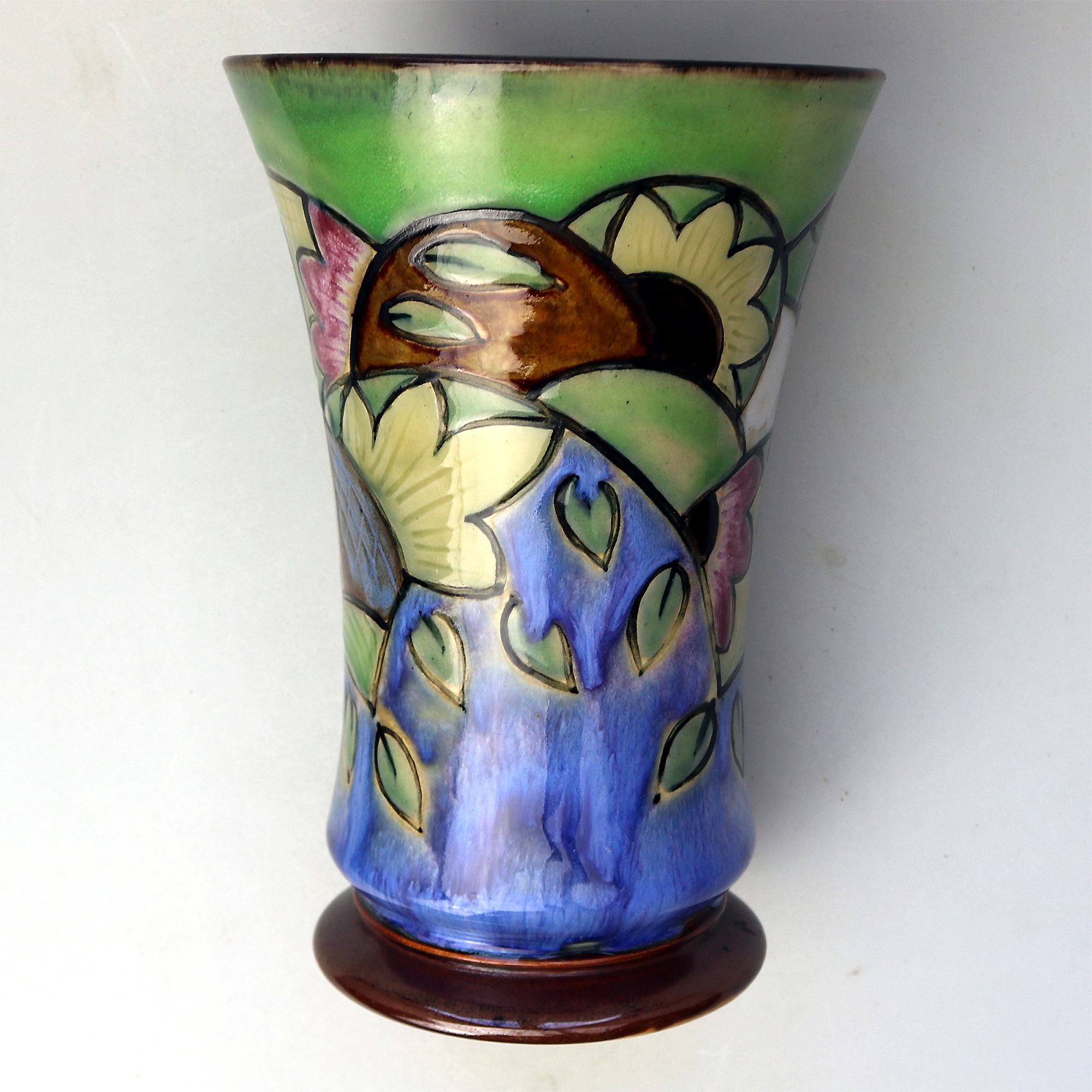 An unusual antique Art Deco Royal Doulton pottery Jazz pattern Vase C.1920+