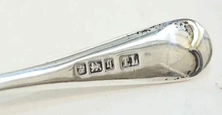 Silver Markings