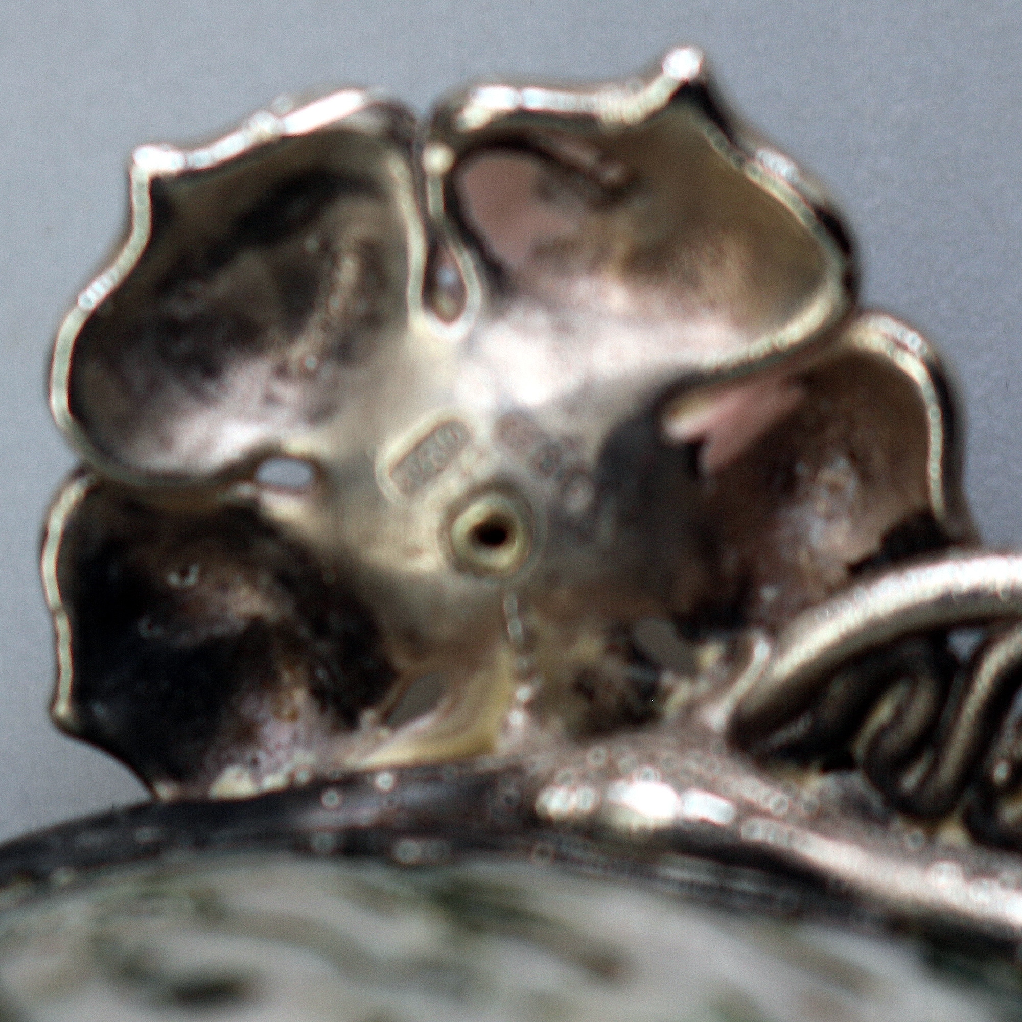 A rare & unique English novelty solid silver & hardstone Stirrup Cup / Vessel 1995
