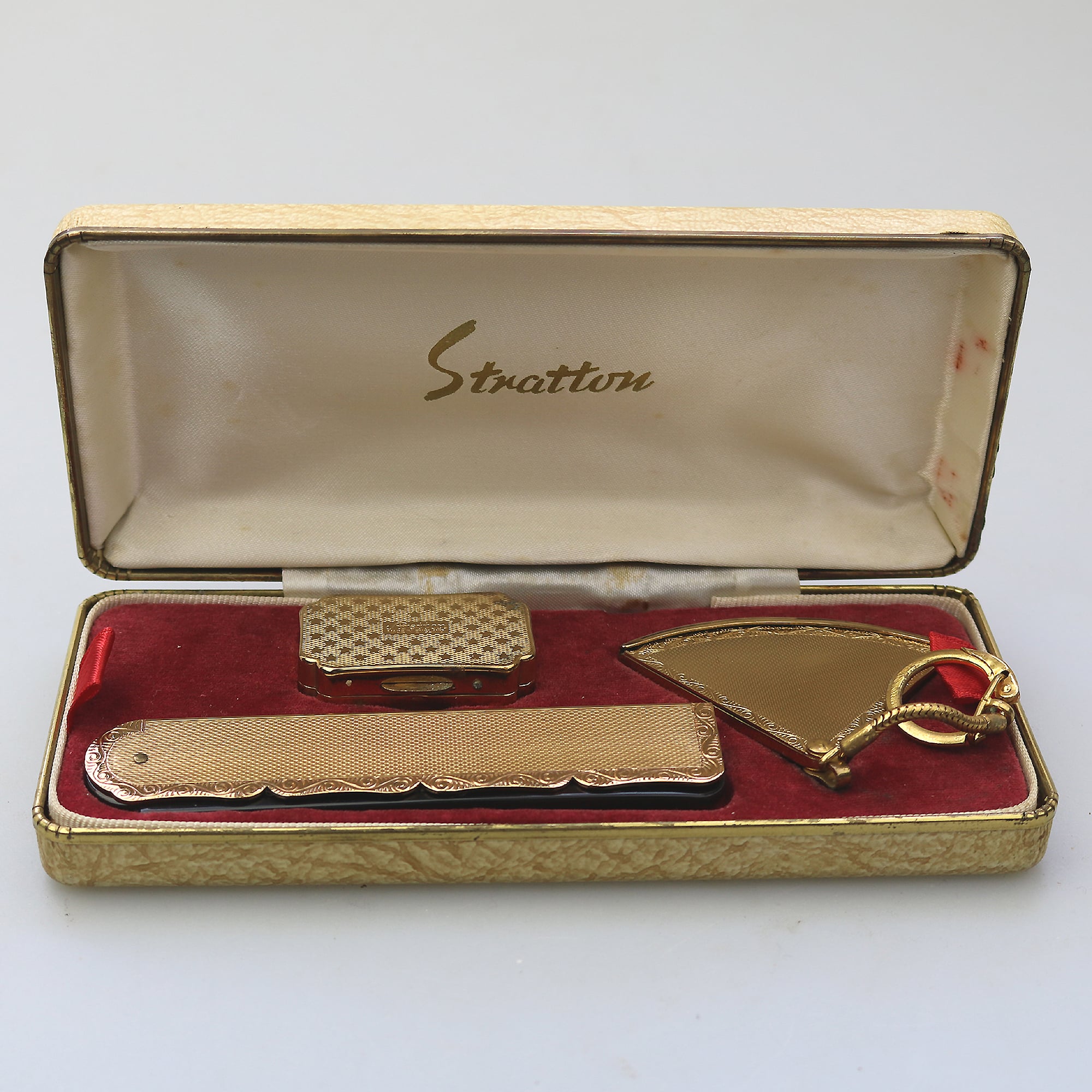 An unusual mid-century cased Stratton ladies vanity Presentation Set C.1950's+