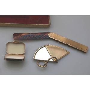 An unusual mid-century cased Stratton ladies vanity Presentation Set C.1950's+