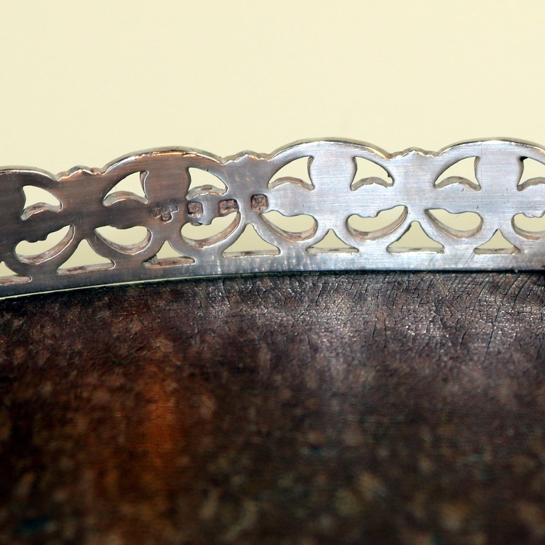 An unusual antique English solid silver & Bakelite small Tray / Stand C.1929 - Image 7