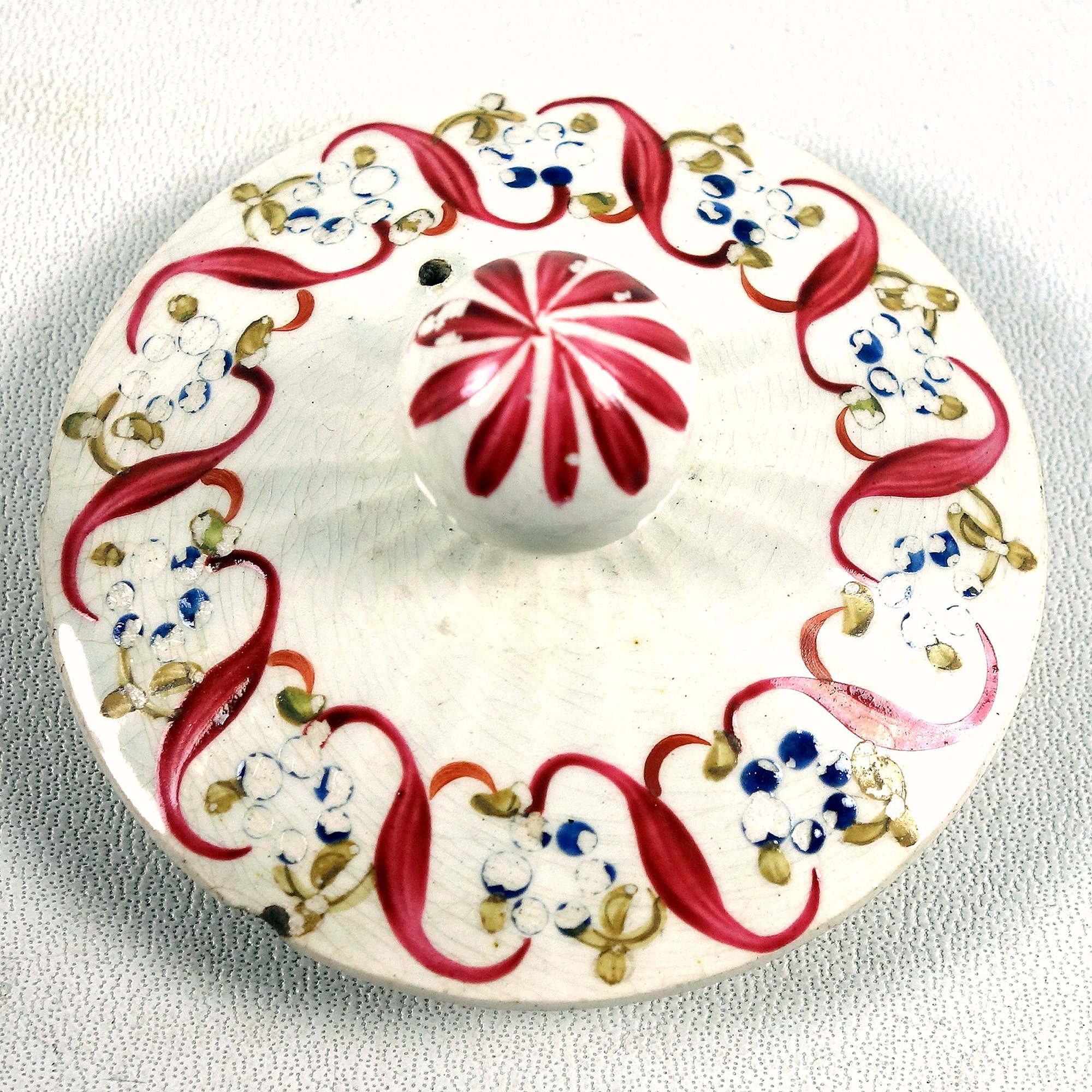 An English antique Georgian hand-painted pottery Liverpool Teapot C.1790
