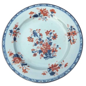 An antique Chinese porcelain hand-painted Imari Plate C.18thC