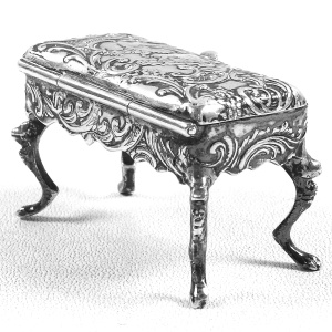 Antique 800 solid silver novelty Piano Stool table top Pill / Pinch Box C.1890