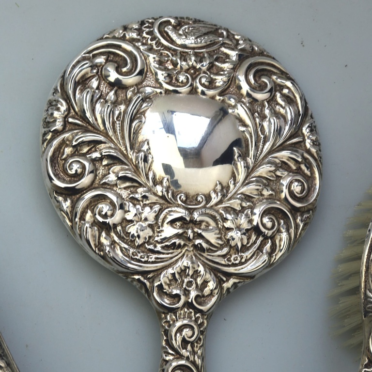 English solid silver Green Man Bird Mirror & Hairbrush + 1 Clothes Brush C.20thC - Image 2