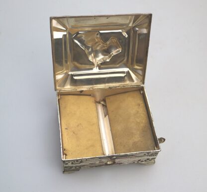 A rare Art Deco novelty silver plate Automaton Cigarette Box with a Scottie 1920 - Image 3