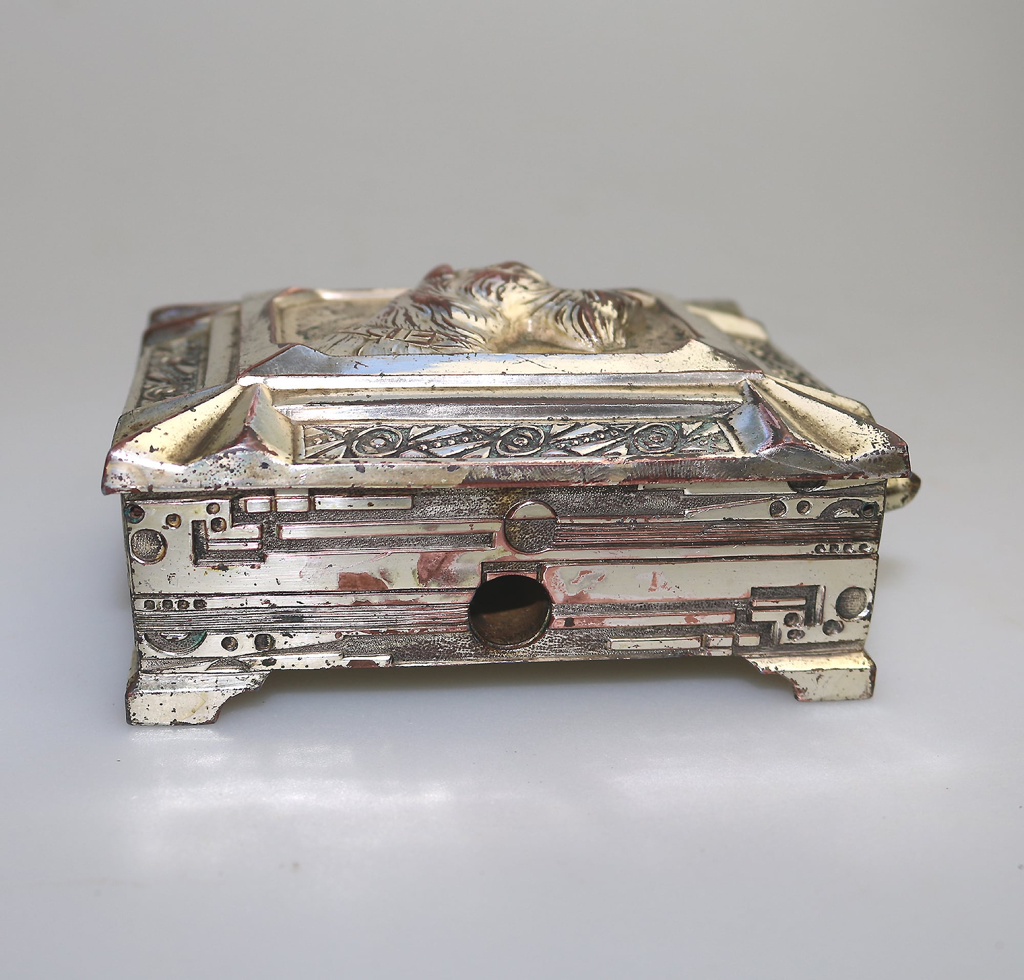 A rare Art Deco novelty silver plate Automaton Cigarette Box with a Scottie 1920