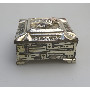 A rare Art Deco novelty silver plate Automaton Cigarette Box with a Scottie 1920