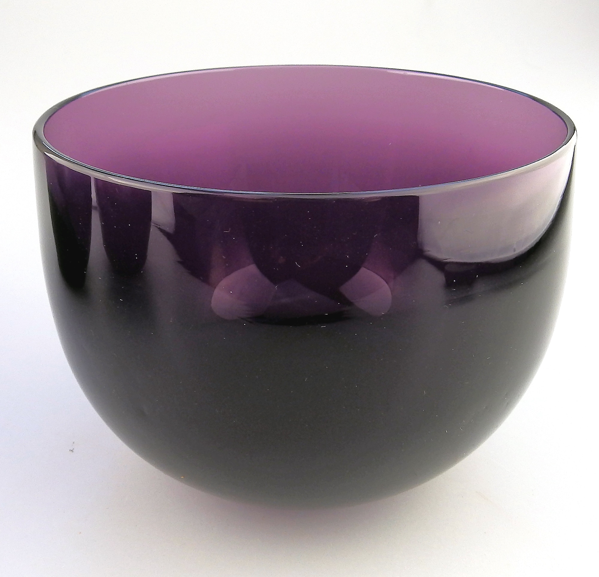 An antique amethyst coloured glass Bowl / Finger Bowl C.19thC