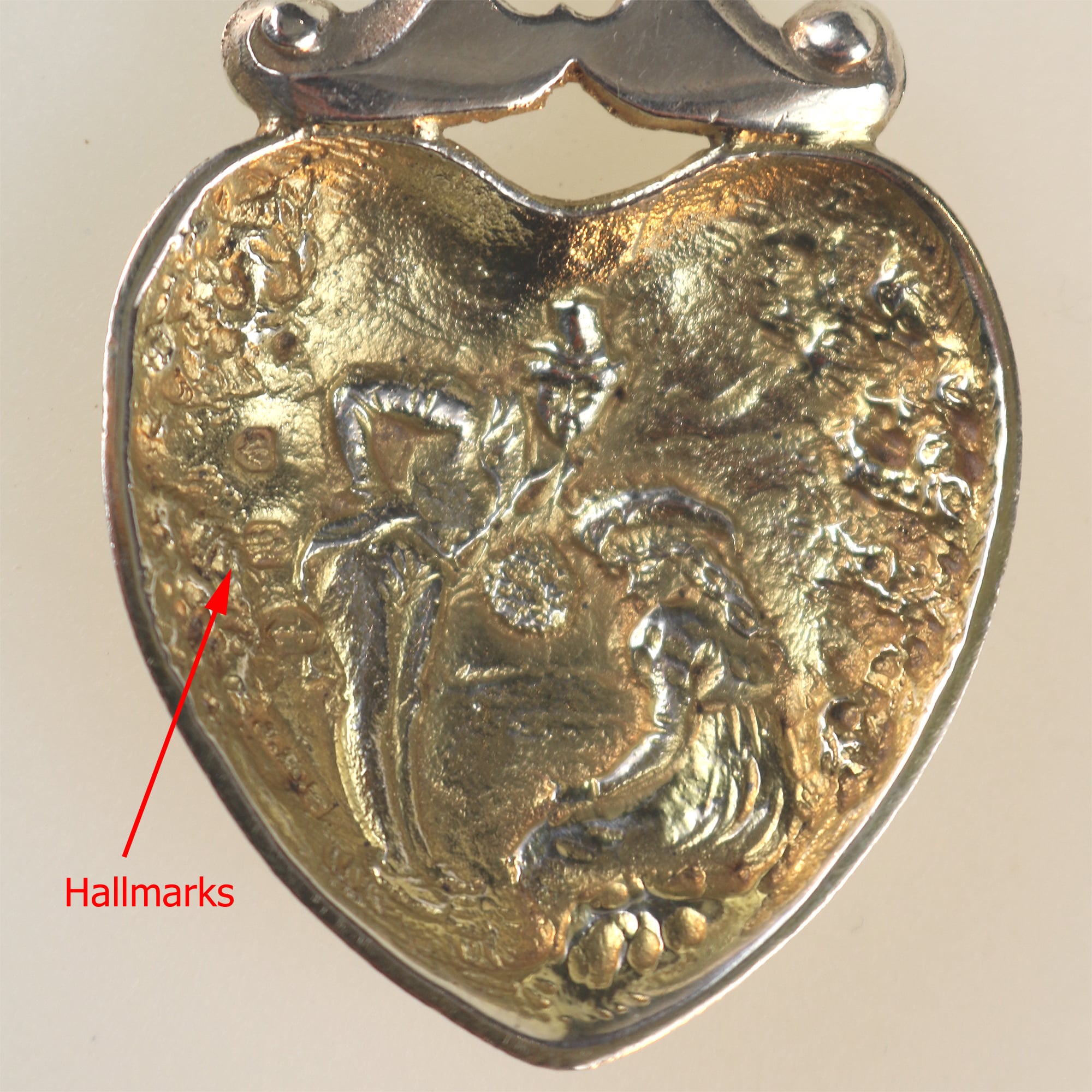 A rare antique Scottish Edinburgh solid silver novelty heart Caddy Spoon C.1900