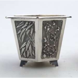 A good pair antique Chinese solid silver novelty Wang Hing Salts & liners C.1900