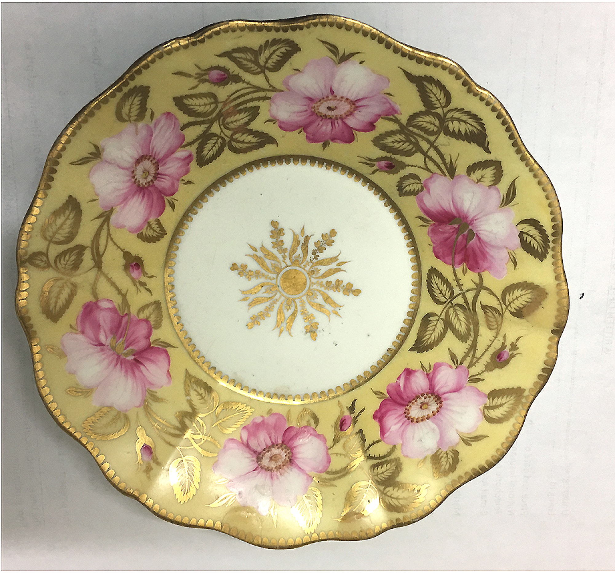 A good antique Georgian hand painted Coalport or Spode porcelain Saucer C.19thC