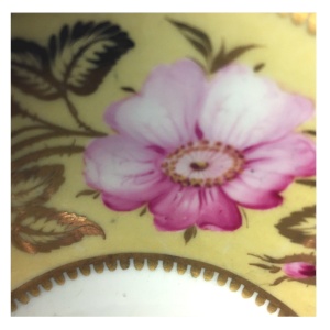 A good antique Georgian hand painted Coalport or Spode porcelain Saucer C.19thC