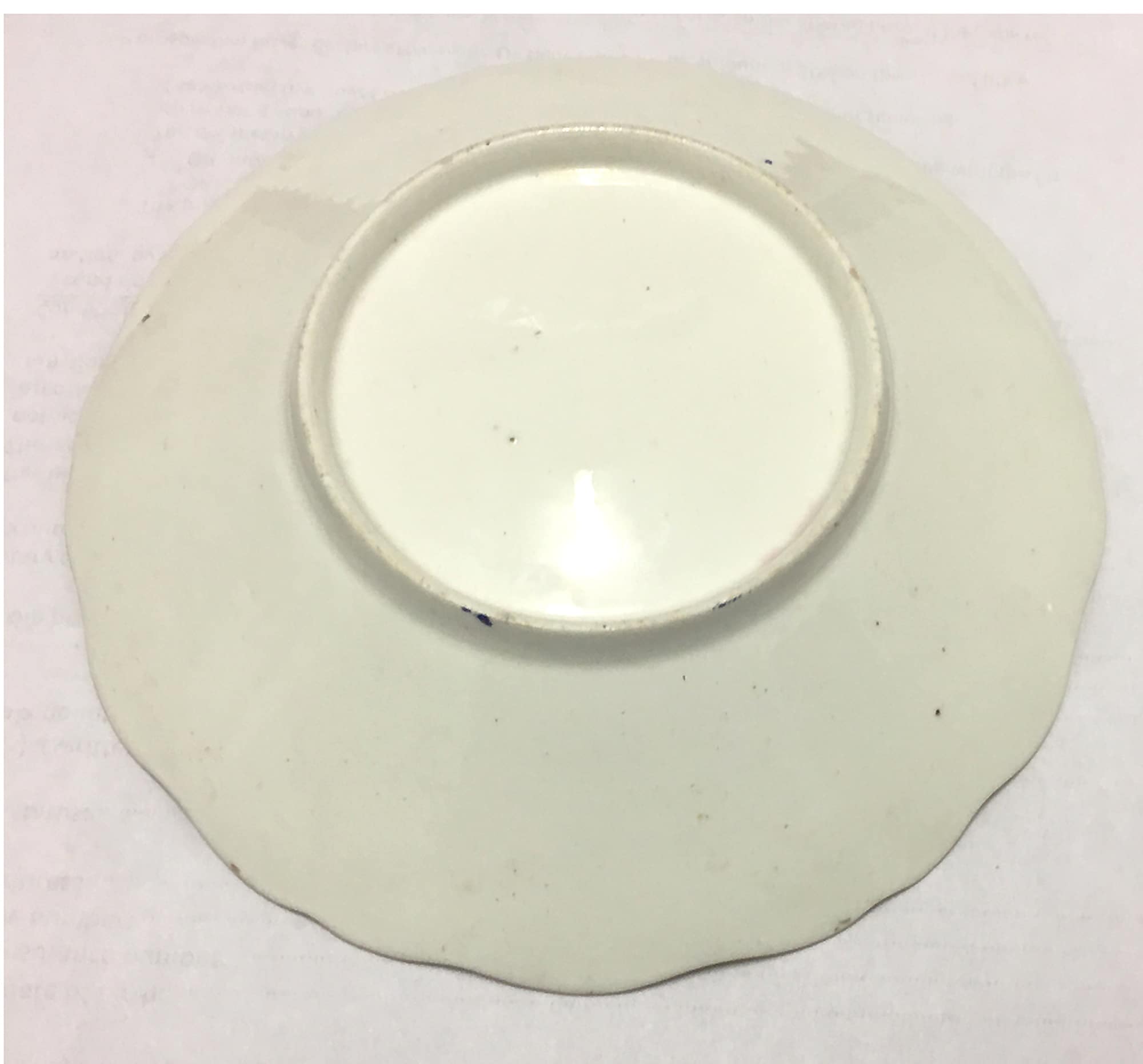 A good antique Georgian hand painted Coalport or Spode porcelain Saucer C.19thC