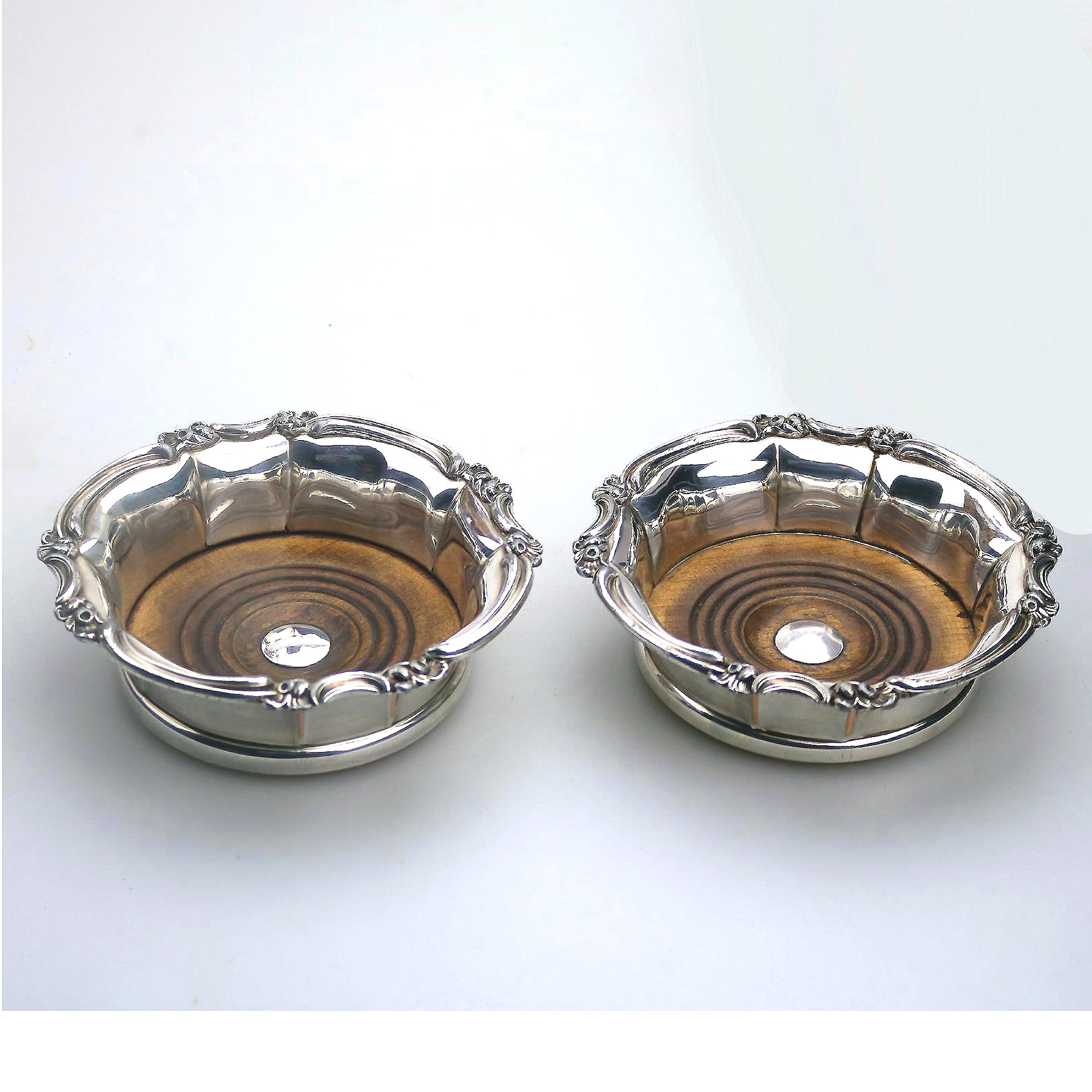 A good pair antique old Sheffield silver plate William IV Decanter Stands C.1820