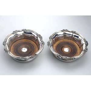 A good pair antique old Sheffield silver plate William IV Decanter Stands C.1820