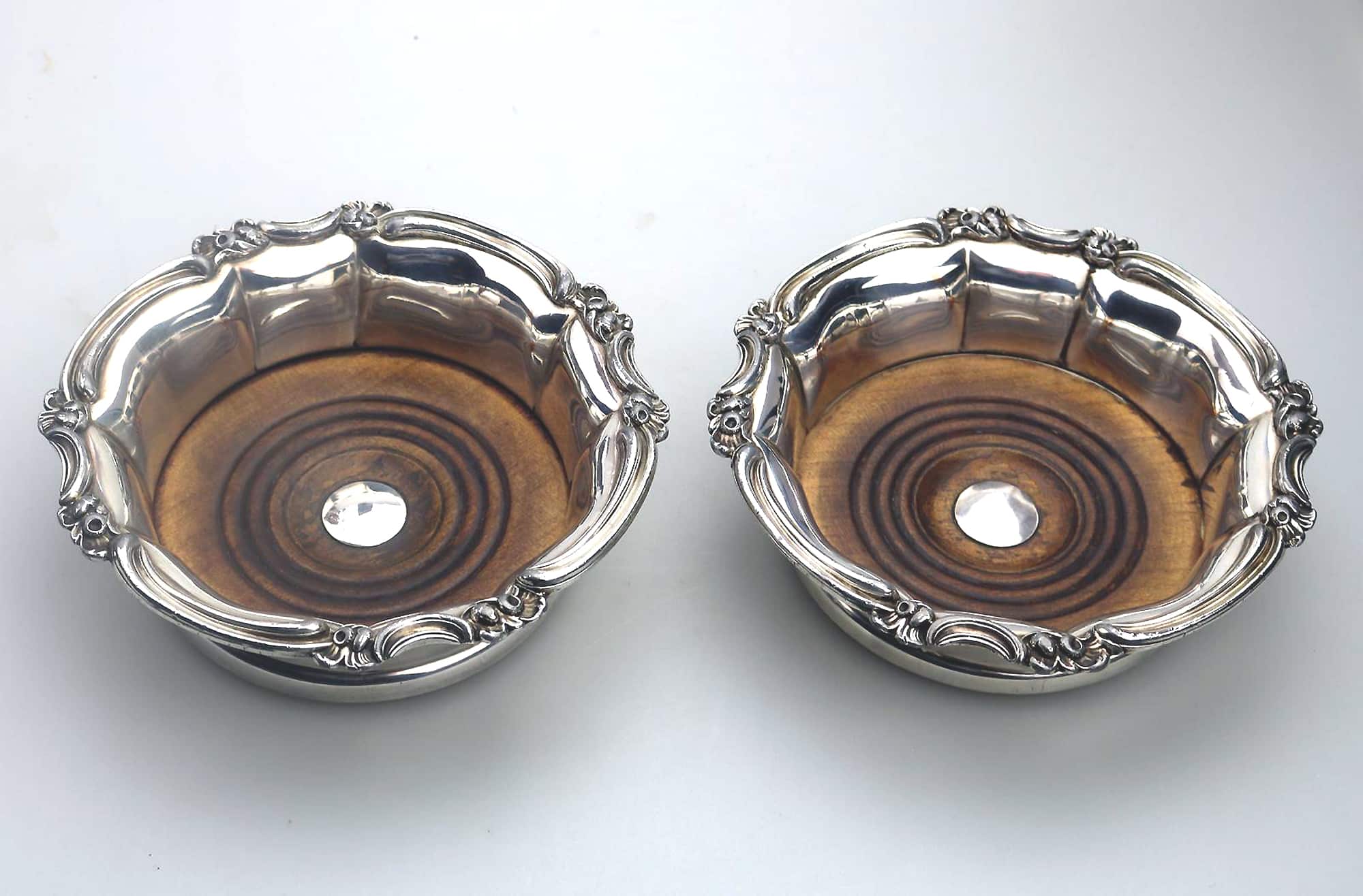 A good pair antique old Sheffield silver plate William IV Decanter Stands C.1820