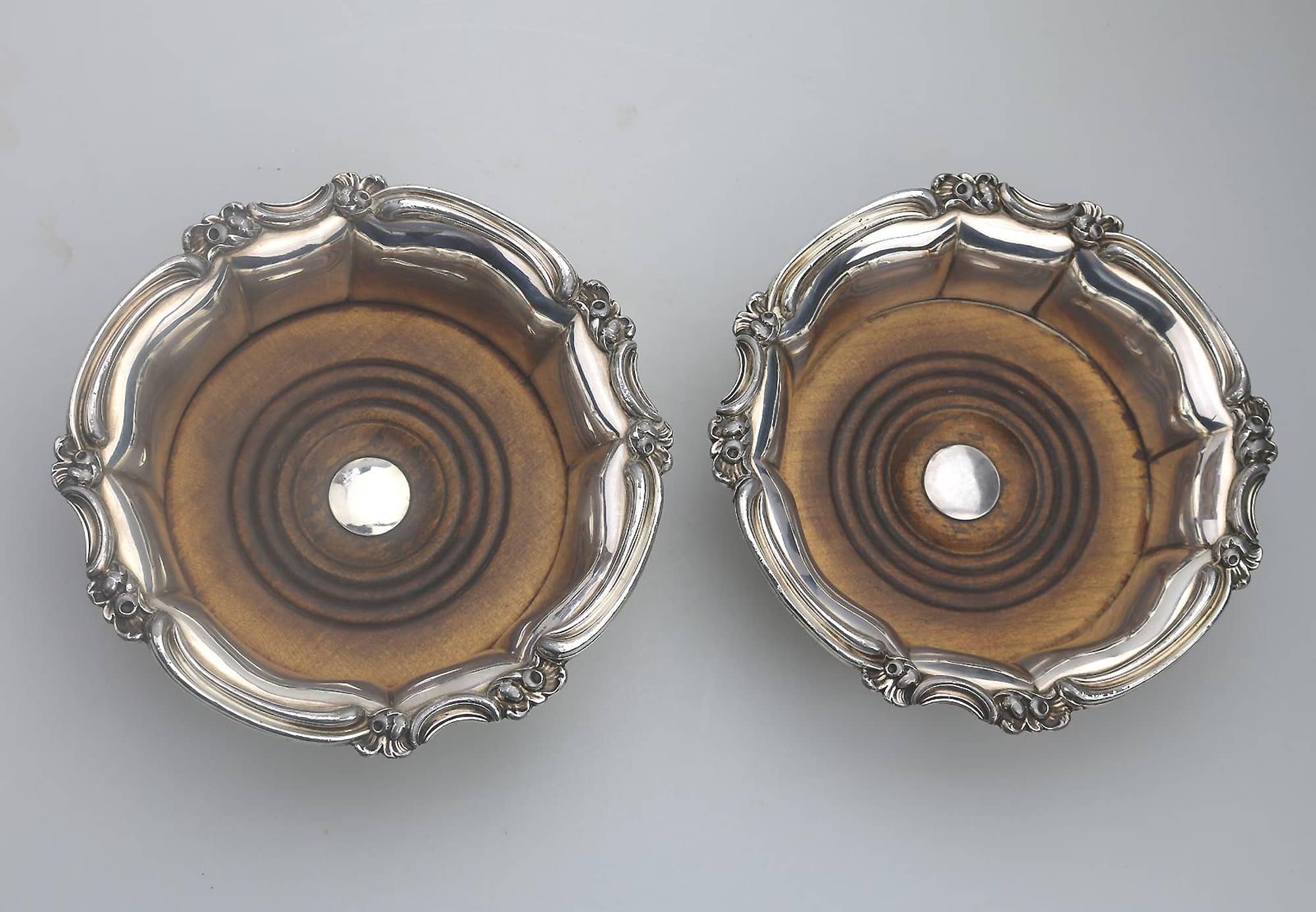 A good pair antique old Sheffield silver plate William IV Decanter Stands C.1820
