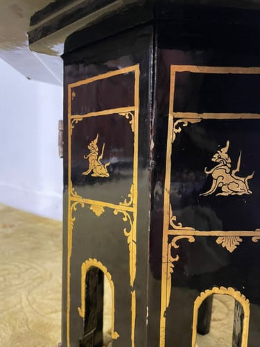 Early 20th Century Oriental Lacquered Folding Table