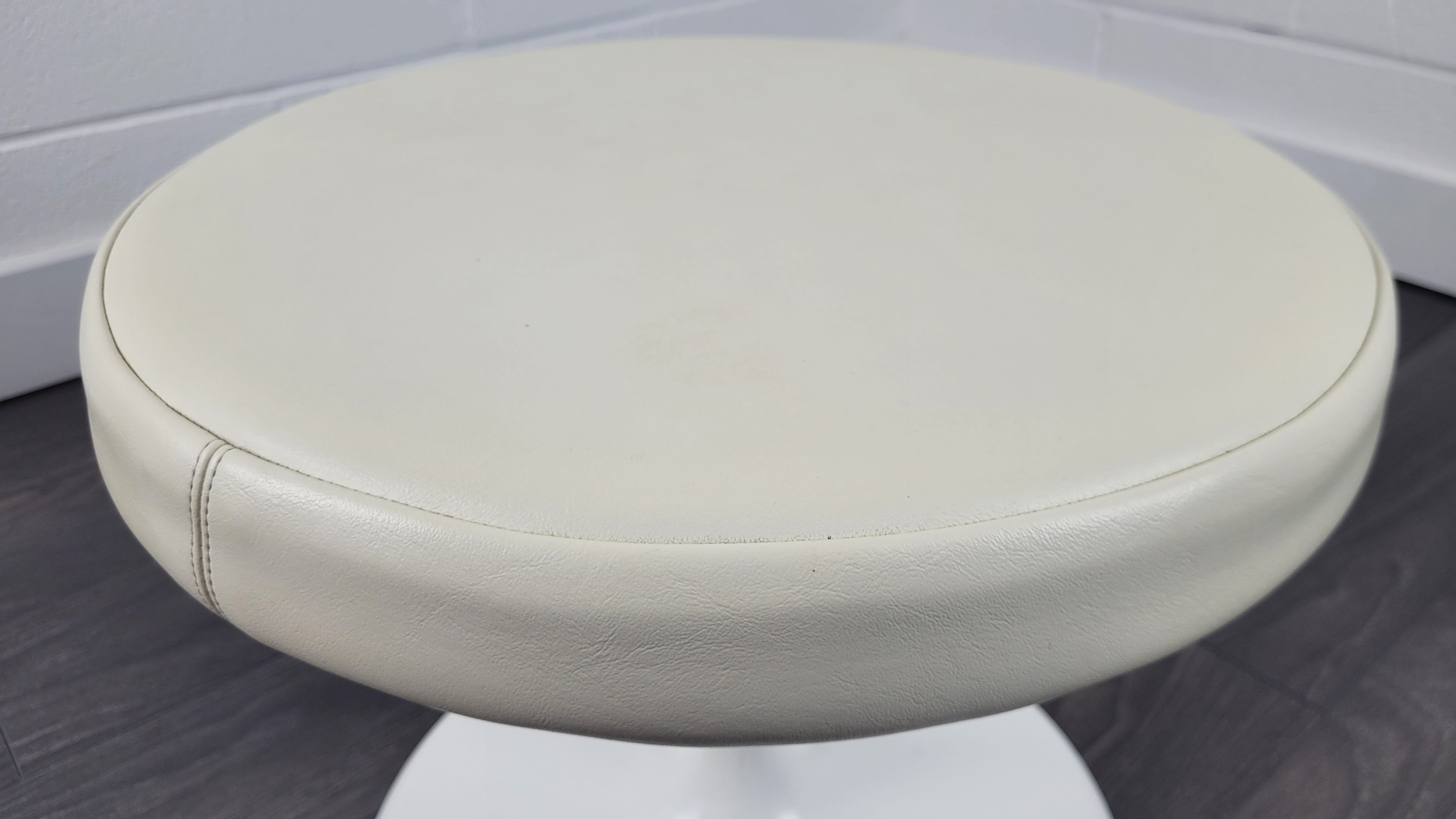 Space Age Tulip Stool, 1960s