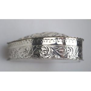 A good William Comyns antique English solid silver novelty Heart Box 140g C.1895
