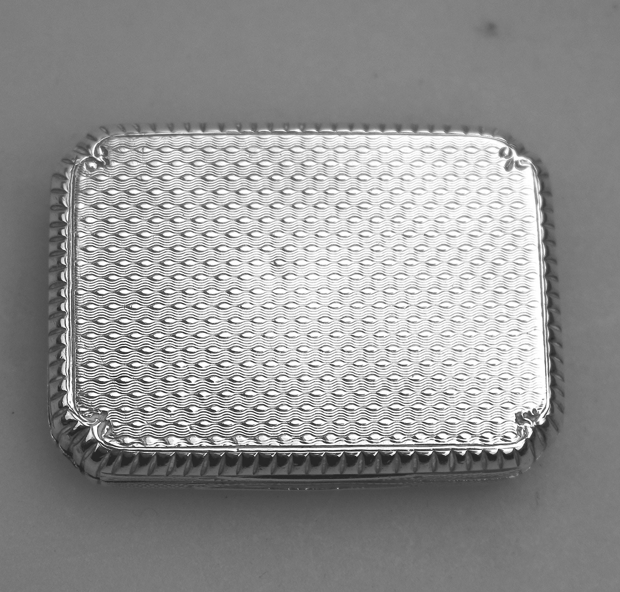 A good & larger antique George III English solid silver Vinaigrette C.1815