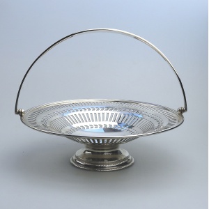 A good silver plate pierced Mappin & Webb swing handled Basket / Dish C.20th
