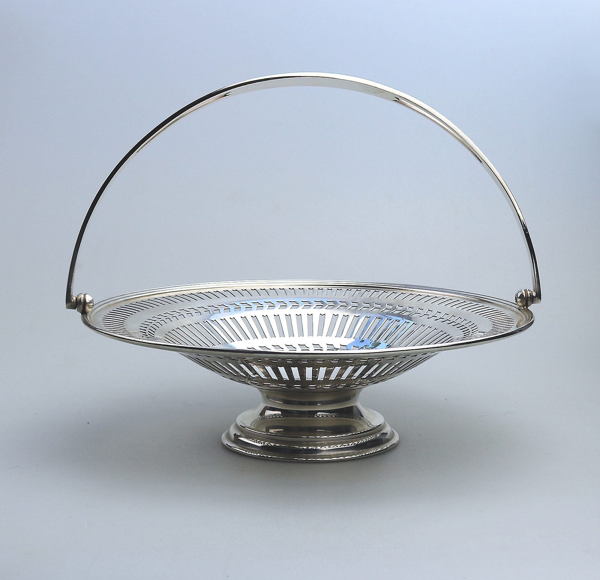 A good silver plate pierced Mappin & Webb swing handled Basket / Dish C.20th