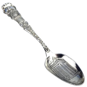 A rare Freemasons sterling silver R Wallace Chicago Masonic Temple Spoon C.20thC