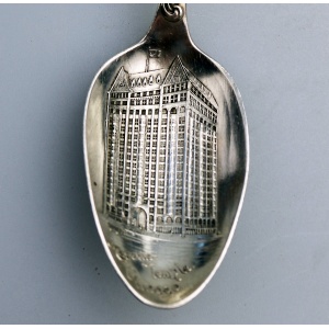 A rare Freemasons sterling silver R Wallace Chicago Masonic Temple Spoon C.20thC