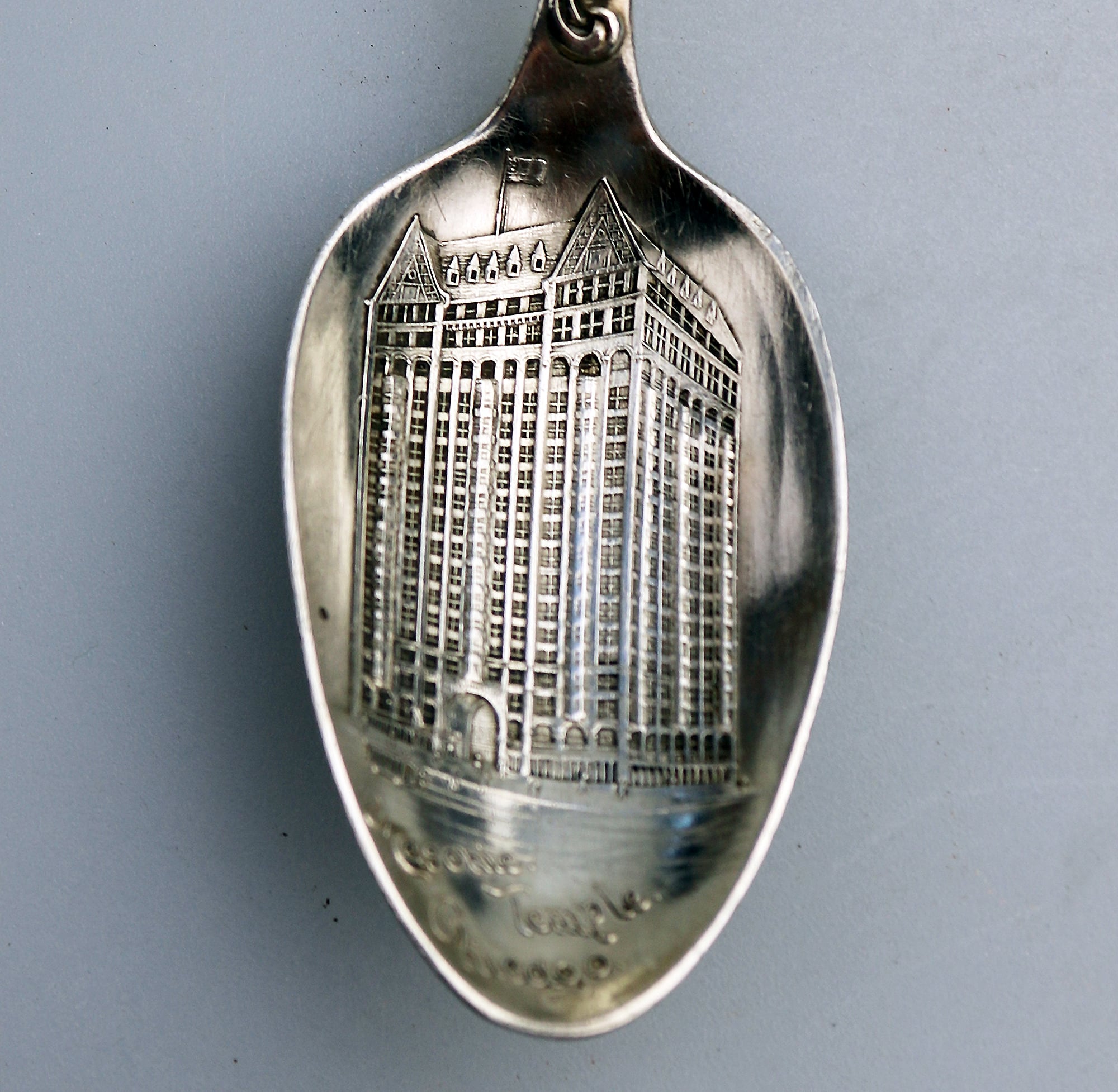 A rare Freemasons sterling silver R Wallace Chicago Masonic Temple Spoon C.20thC