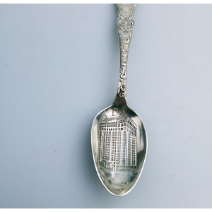 A rare Freemasons sterling silver R Wallace Chicago Masonic Temple Spoon C.20thC