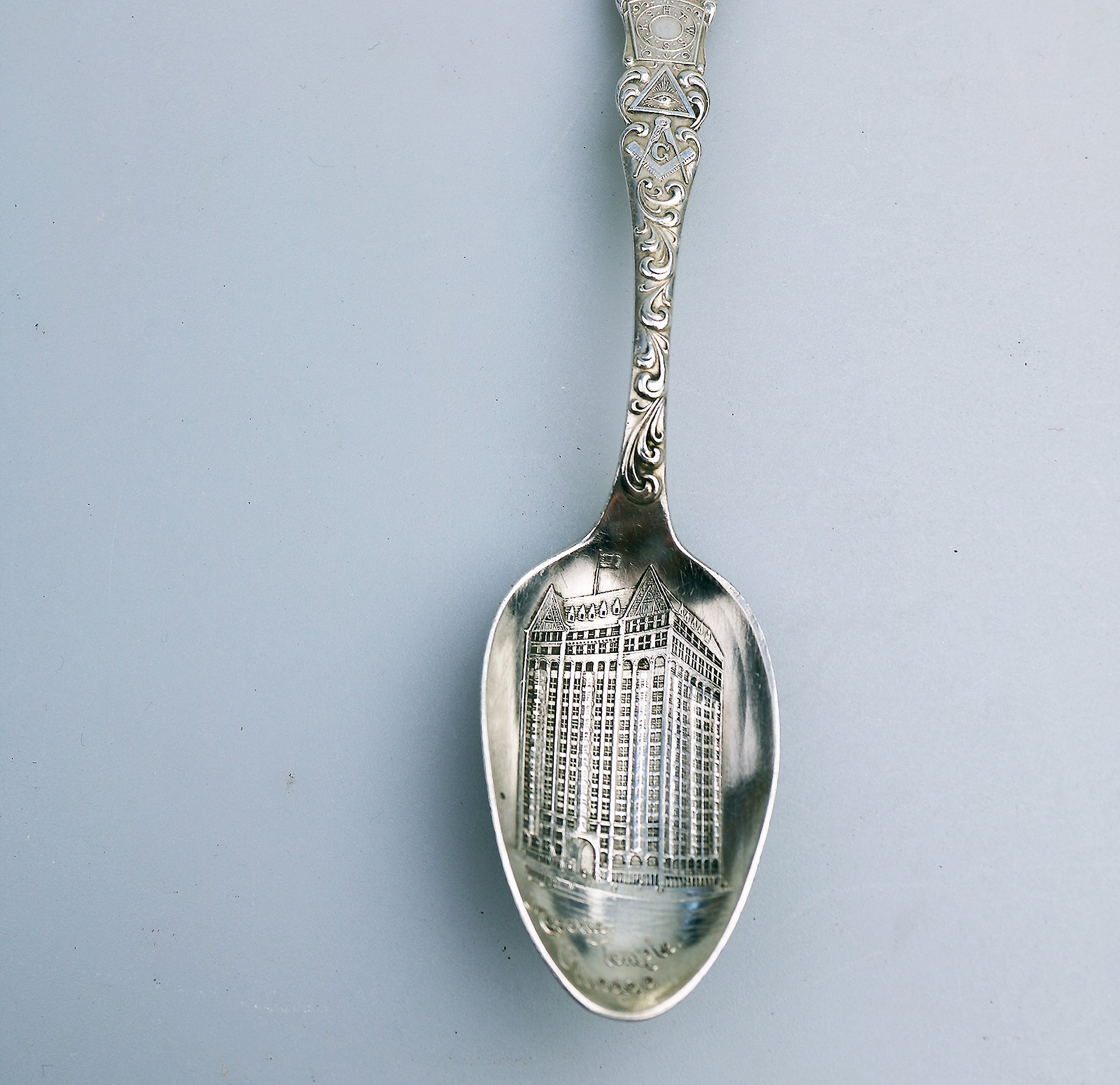 A rare Freemasons sterling silver R Wallace Chicago Masonic Temple Spoon C.20thC