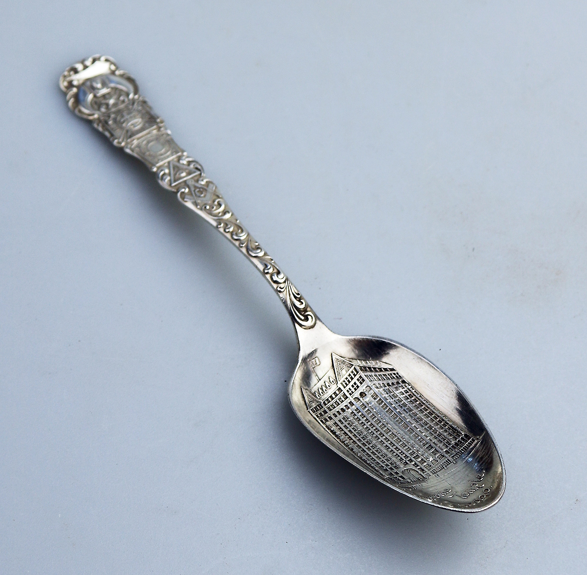 A rare Freemasons sterling silver R Wallace Chicago Masonic Temple Spoon C.20thC