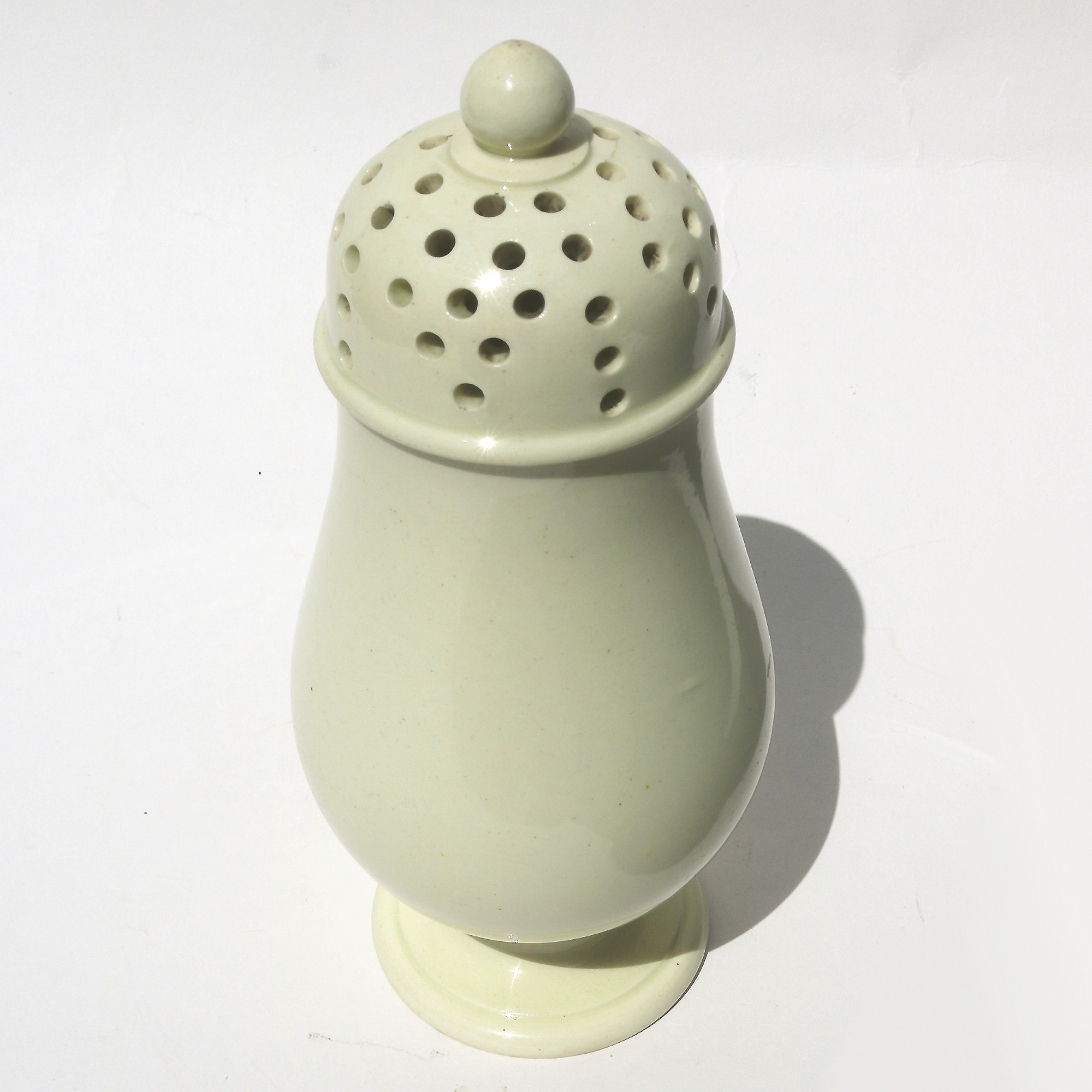 A rare antique Georgian Yorkshire Creamware pottery Sugar Sifter Muffineer C.1780