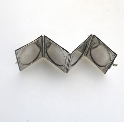An antique 935 solid silver novelty quadrifold Pocket Photograph Frame C.1910 - Image 3