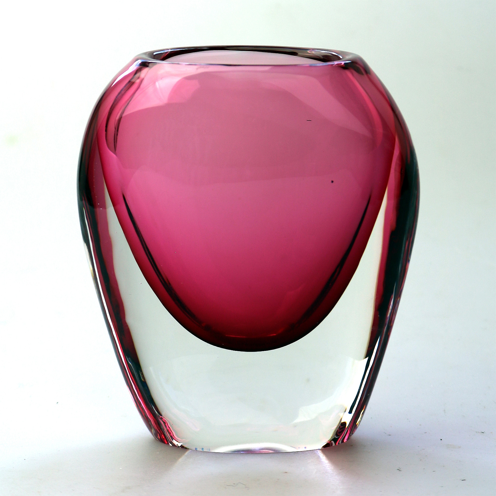 An attractive mid century retro contemporary art glass hand-blown Vase C.20thC