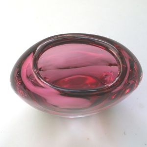 An attractive mid century retro contemporary art glass hand-blown Vase C.20thC