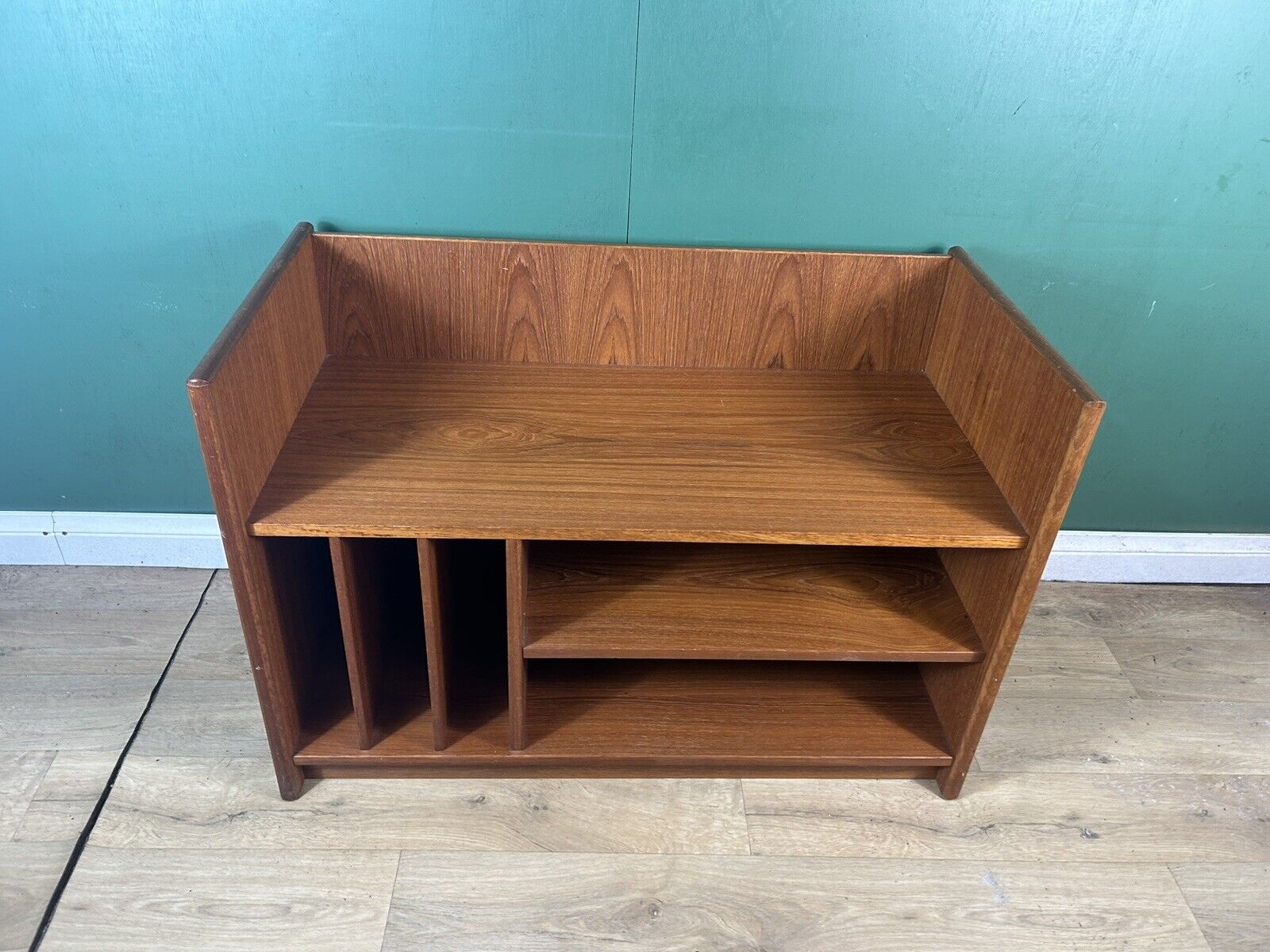 Retro Vintage Mid Century Danish 🇩🇰 Teak Record Vinyl Media Cabinet-Courier