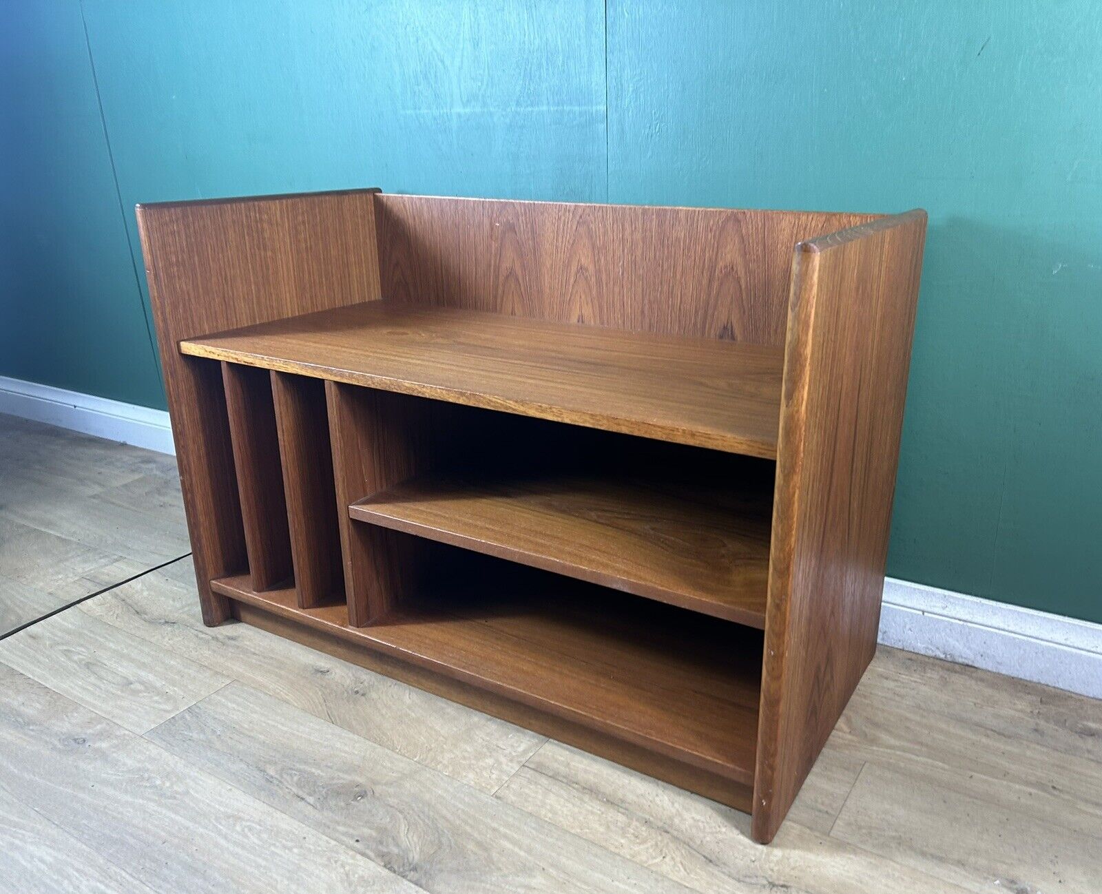 Retro Vintage Mid Century Danish 🇩🇰 Teak Record Vinyl Media Cabinet-Courier
