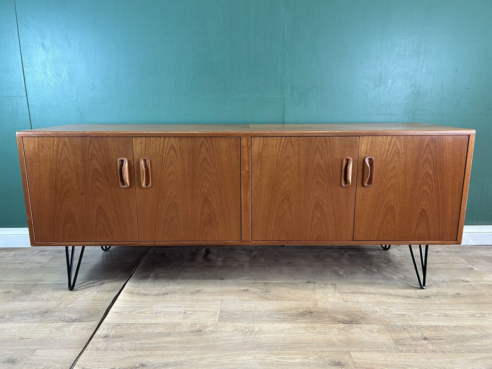 Retro Vintage Mid Century Teak G Plan Sideboard On Hairpin Legs-Courier