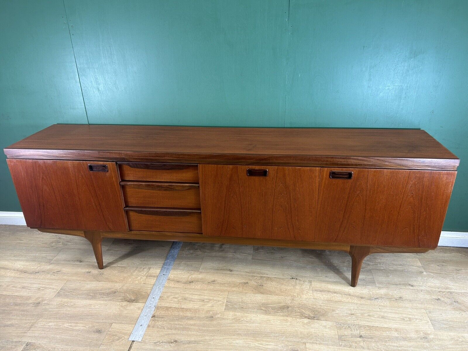 Retro Vintage Mid Century Teak Sideboard By Greaves& Thomas-Courier